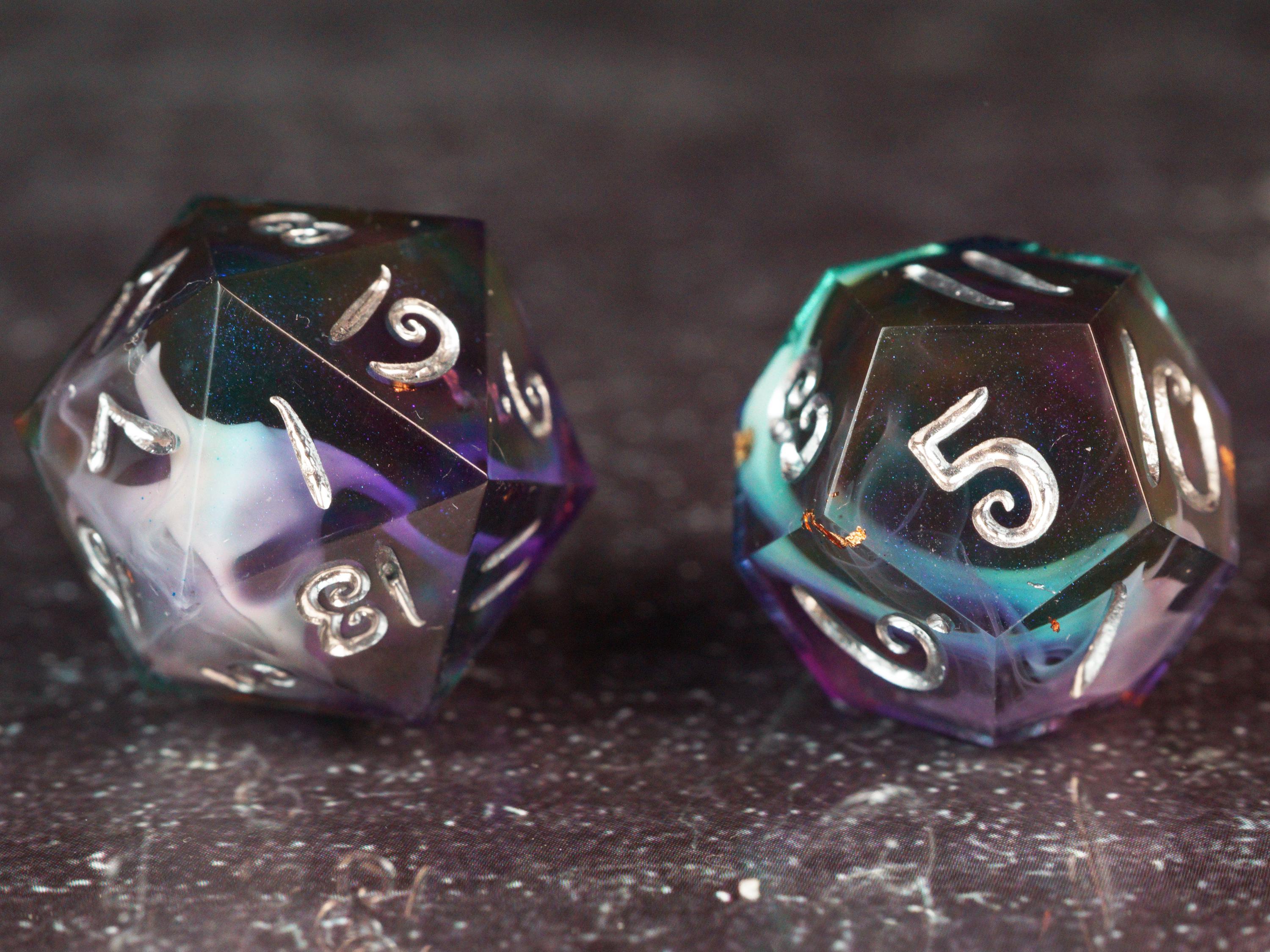 Magic Missile - silver - Handmade Resin Dice Set