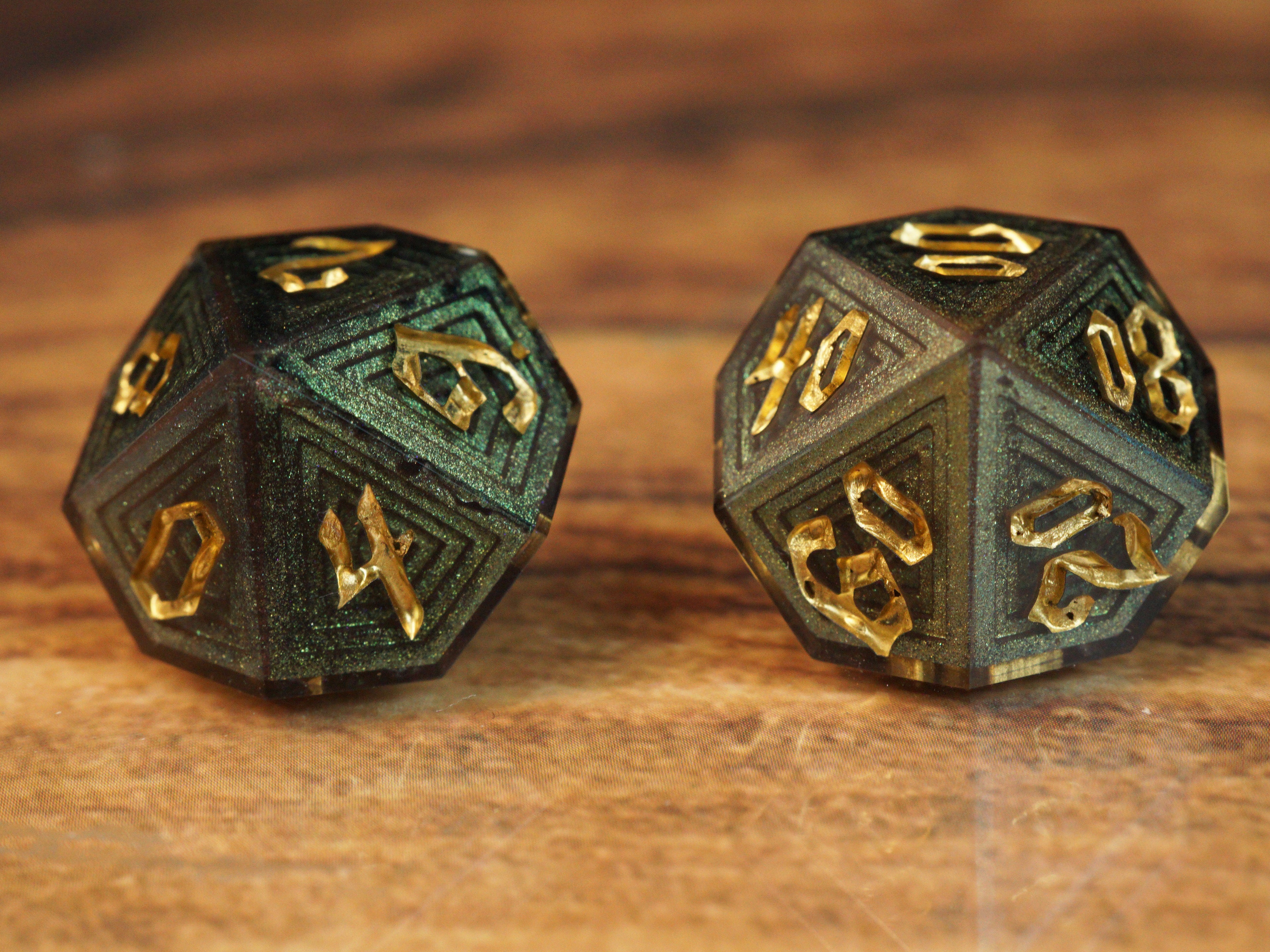 Emerald Glint - Luxury Bismuth Inspired Handmade Resin Dice Set